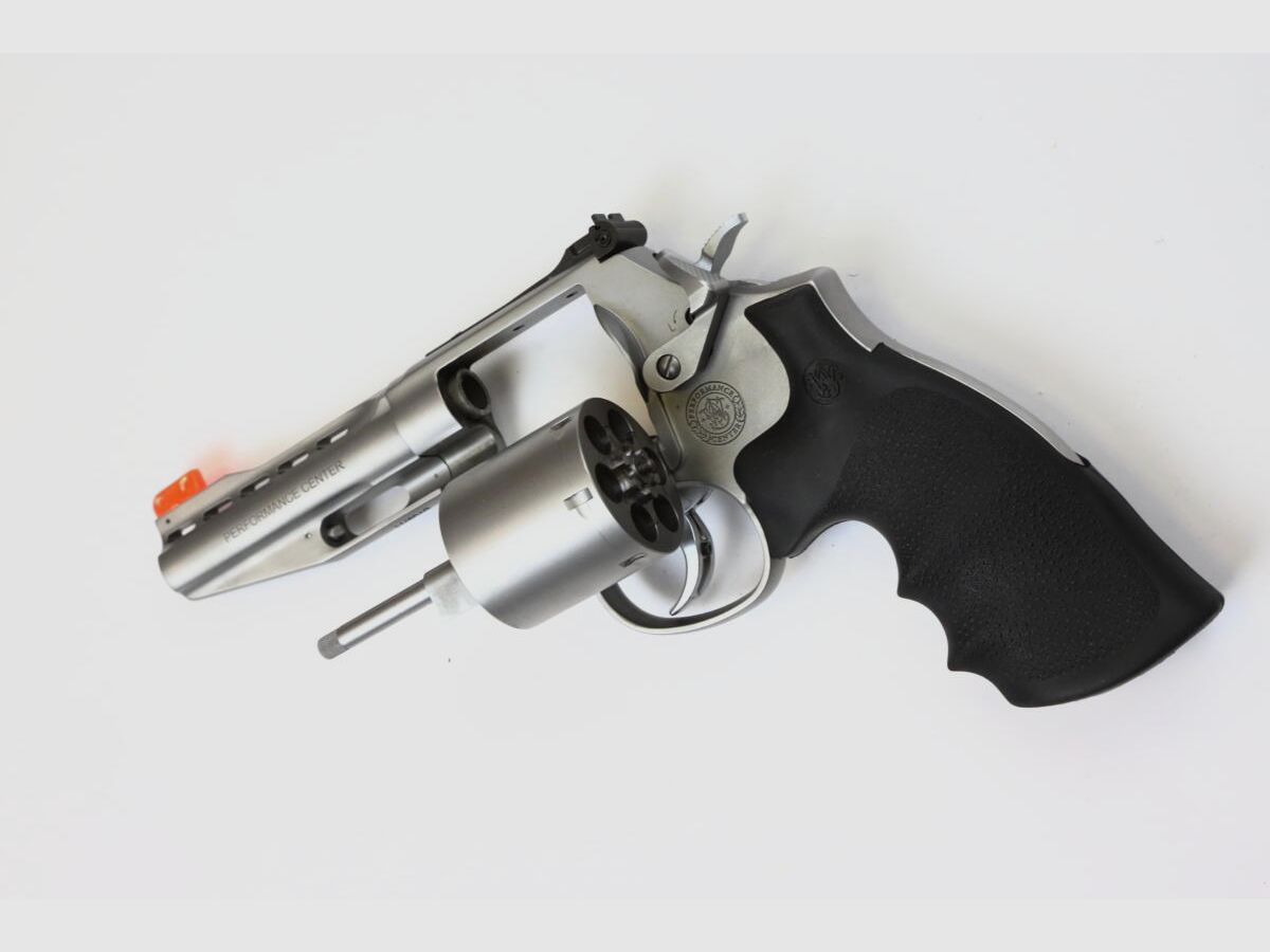 Smith & Wesson 686 Plus Performance Center 4″, Bild 4 von 6