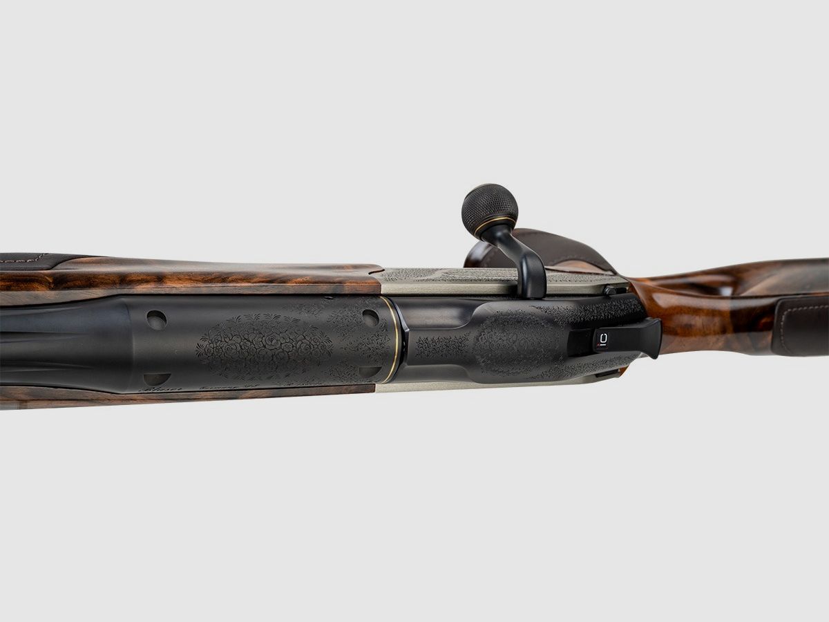 Blaser R8 Success Leather "Scroll with Rose Bouquet II" ein Original aus dem Blaser Custom Shop - .300 Win. Mag.