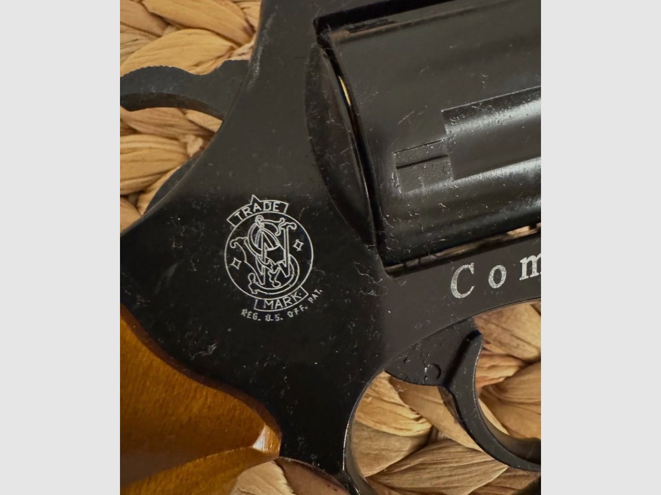 Rewolwer sygnałowy Smith&Wesson Combat Magnum., zdjęcie 3 z 3