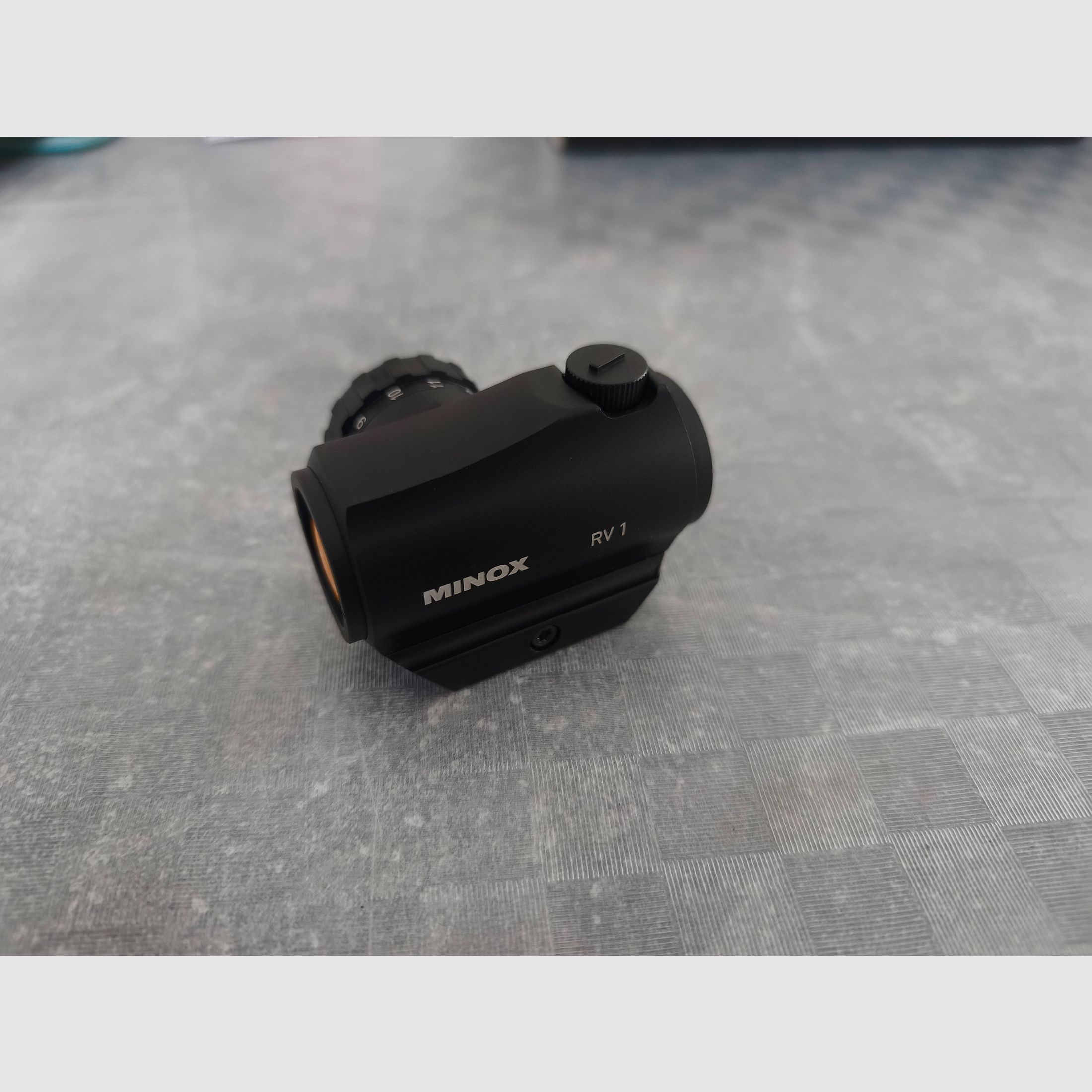 Minox RV1