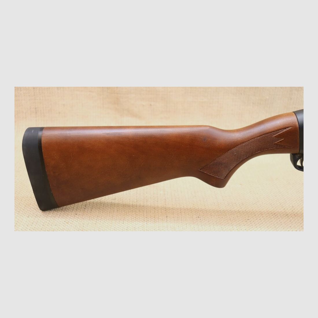 Repeater strzelba z przednim uchwytem Remington 870 EXPRESS 12/76