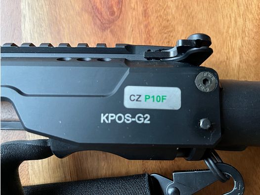 Pistolet CZ P 10F