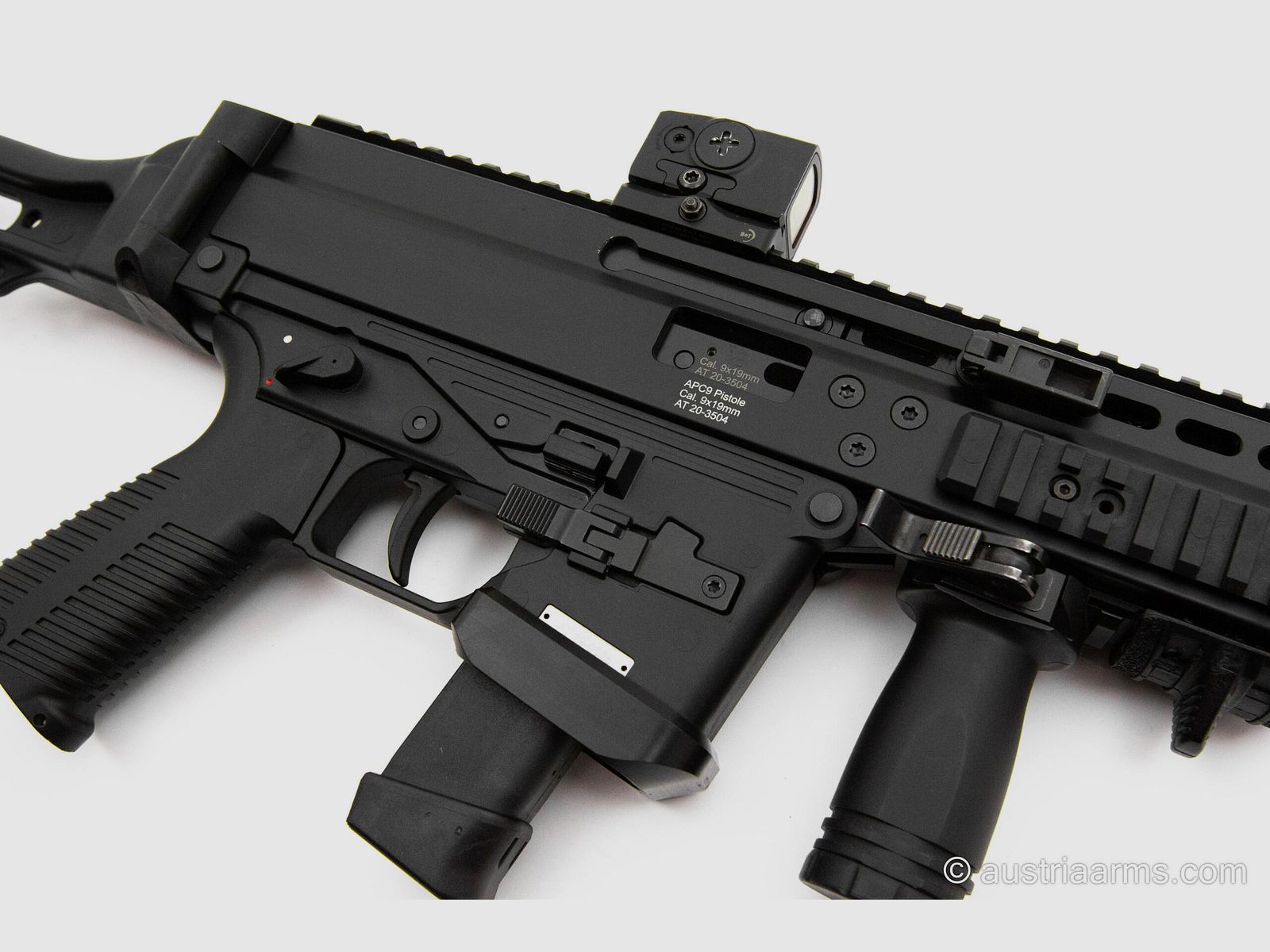 B&T APC9-G 9×19 mm mit Aimpoint ACRO, Vorführwaffe, 9 x 19 mm, Bild 3 von 5