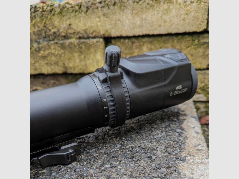 Per Swarovski dS: leva di regolazione rapida per impostazione della magnificazione