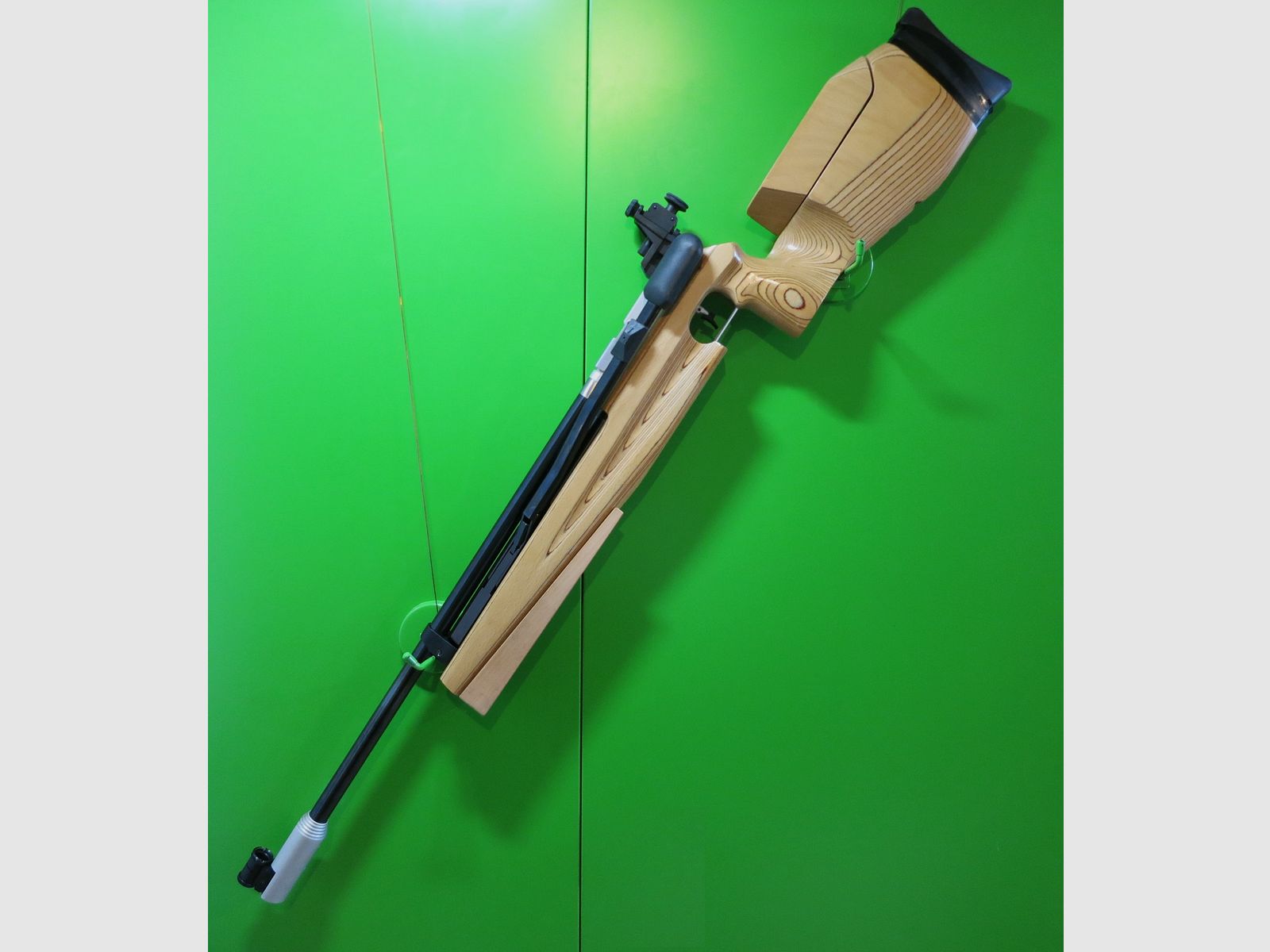 Feinwerkbau 601 (FWB601) fucile ad aria compressa da competizione; SISTEMA SINISTRO, calciolo regolabile, copri-calciolo, diottro, calibro 4,5 mm .177 #48