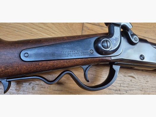 Très belle carabine Gallagher – Poudre noire et cartouches métalliques – Cal .54 – Arme de cavalerie de l&rsquo;Union durant la Guerre de Sécession et de la guerre franco-prussienne de 1870-1871 – Rare fabrication Erma à canon Lothar Walther pour Navy Arms – Arme de 1978 très rare et en excellent état – TBE ++