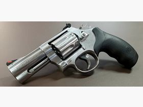 S&W 686 Plus 3" Revolver .357 Mag. 7 colpi tamburo in acciaio inossidabile