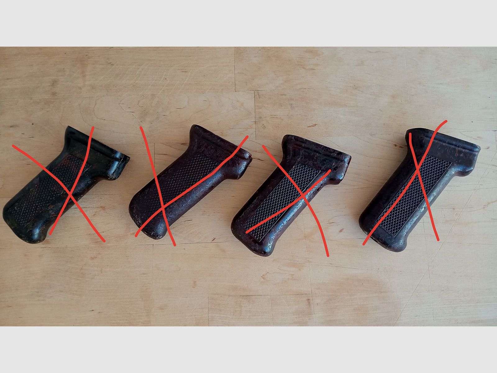 Rumänische AKM-Griffe aus Bakelit besser als der russische Griff / auch für AK74 AK-100 / Yunker / Cybergun 47