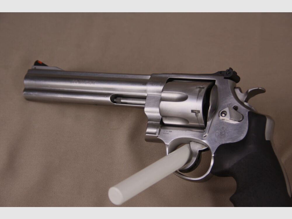 Smith & Wesson	 629 Classic