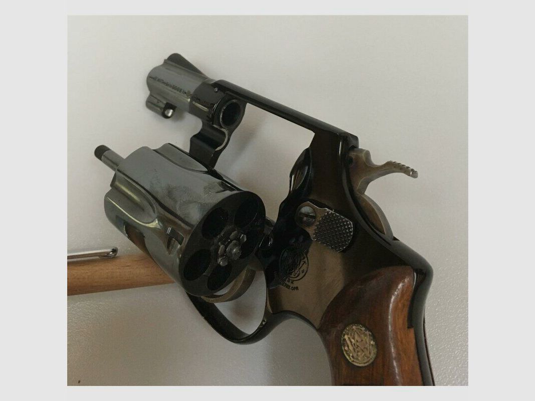 Smith & Wesson Airweight 38. Spec. CTG Model 37