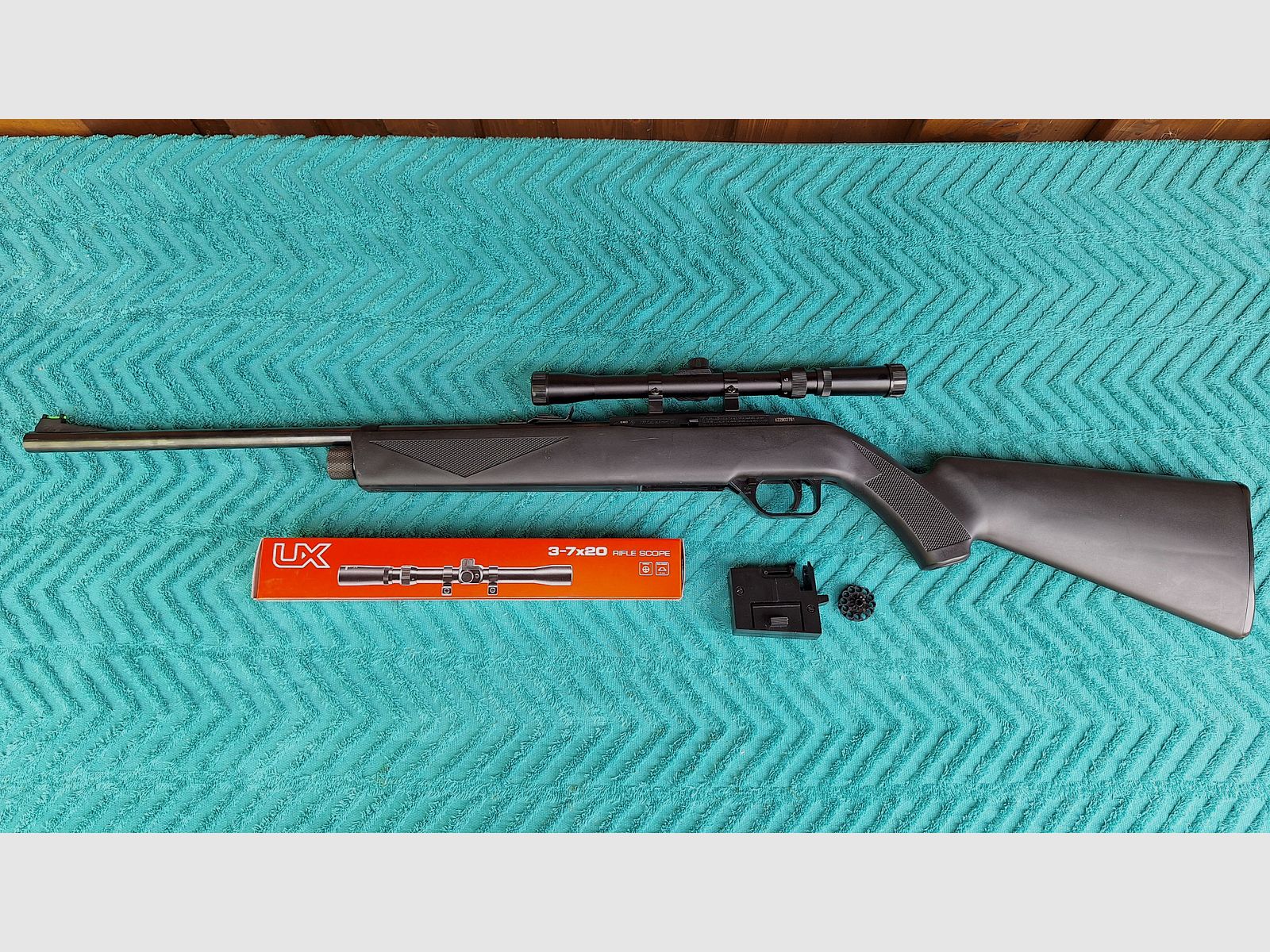 Crosman 1077 Co2 Gewehr 4,5 mm Diabolo mit Zielfernrohr