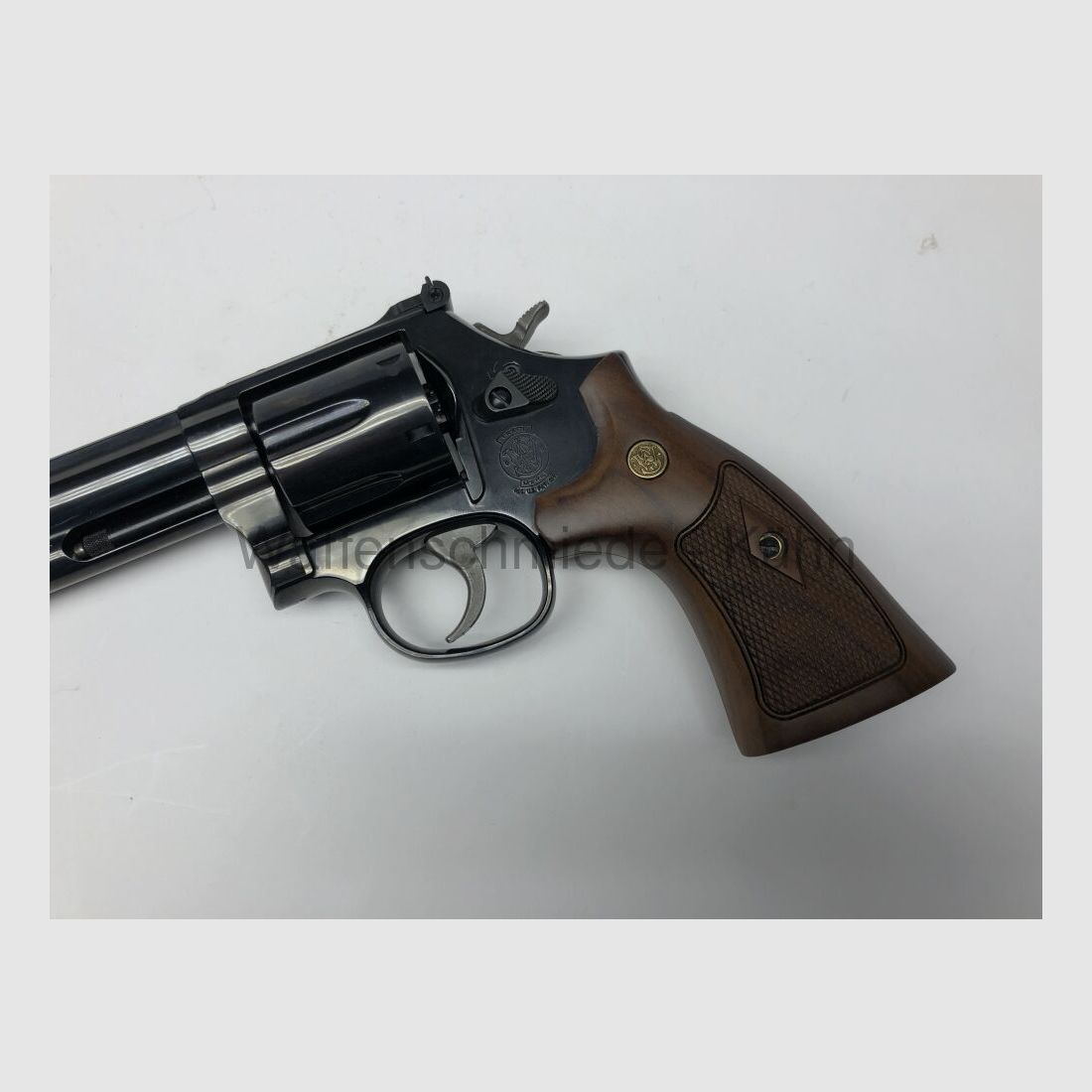 Smith & Wesson 586-8