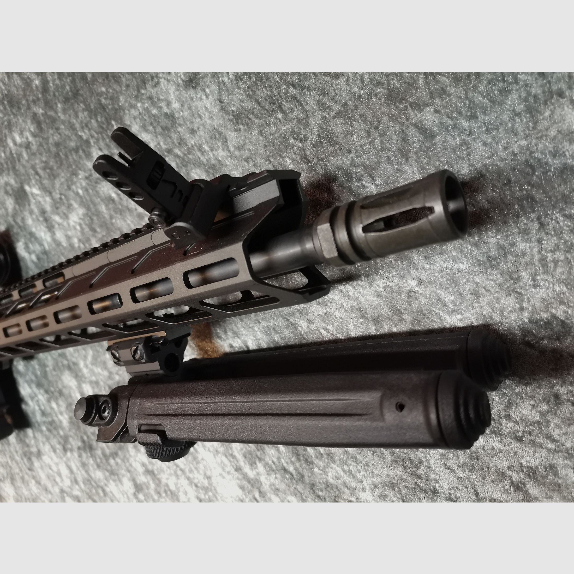 BM Custom AR15 carabine semi-automatique 16" .223 Rem Magpul bipied