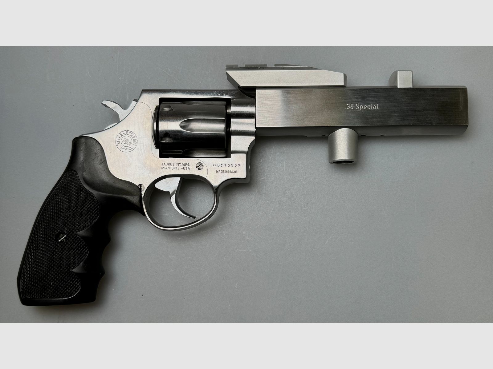 Revolver Taurus Trophy II Stainless Hofmann Custom .38 Spec. , 6 Schuss Trommel, Bild 1 von 3