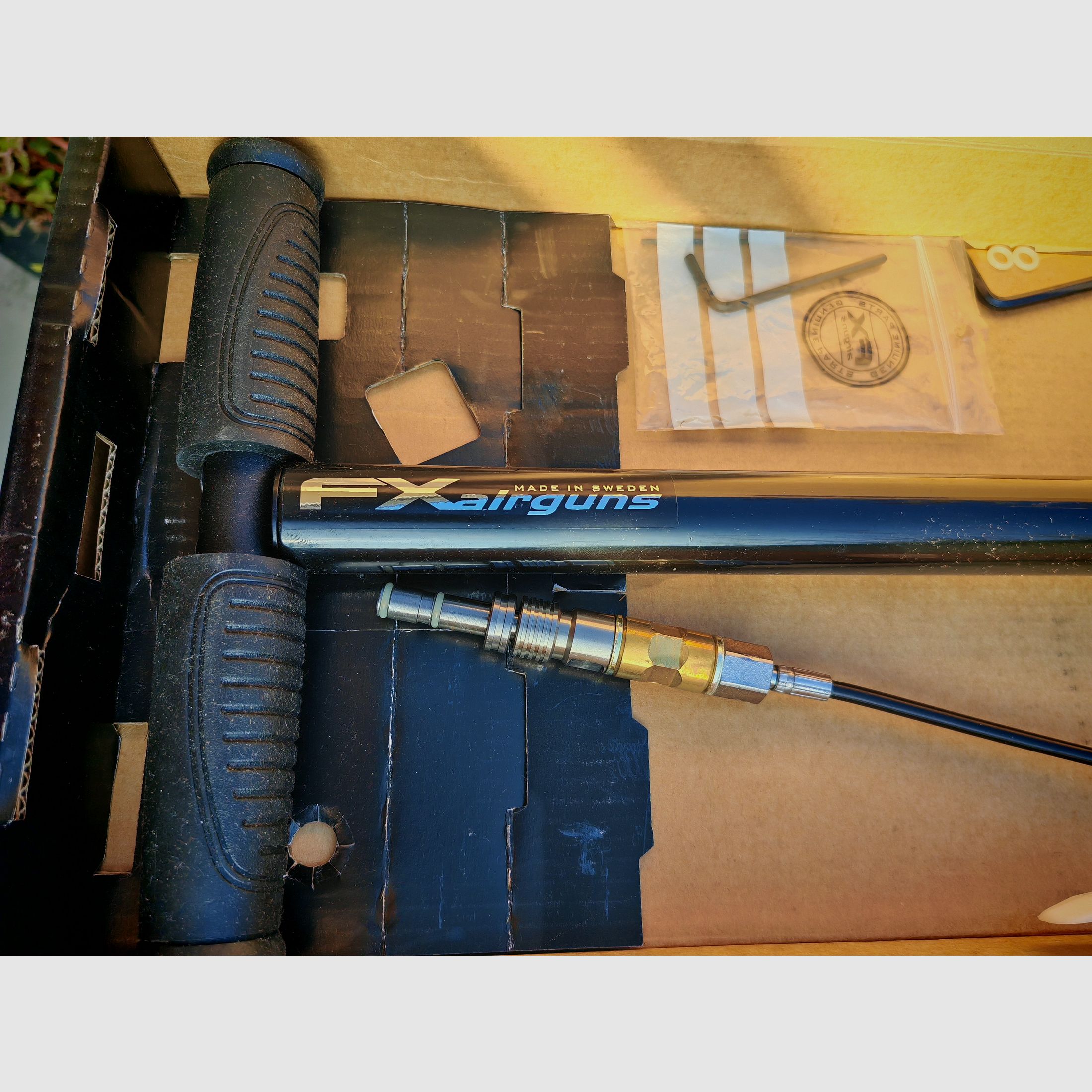 FX Bobcat MK2 Arrow avec lunette de visée et pompe à air FX, arme à air comprimé, arbalète.