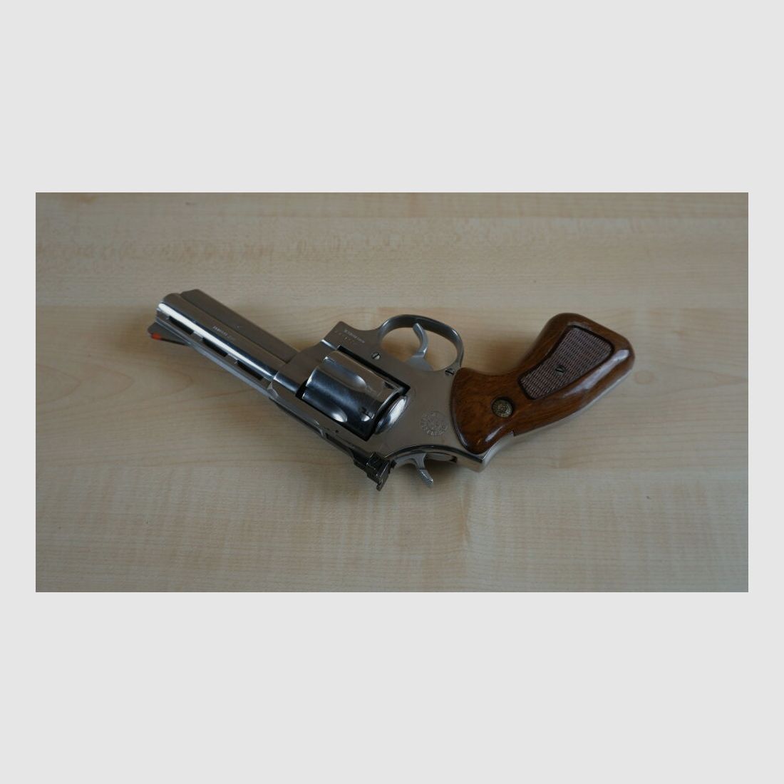 Taurus 689