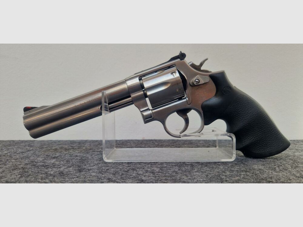 Smith & Wesson Model 686