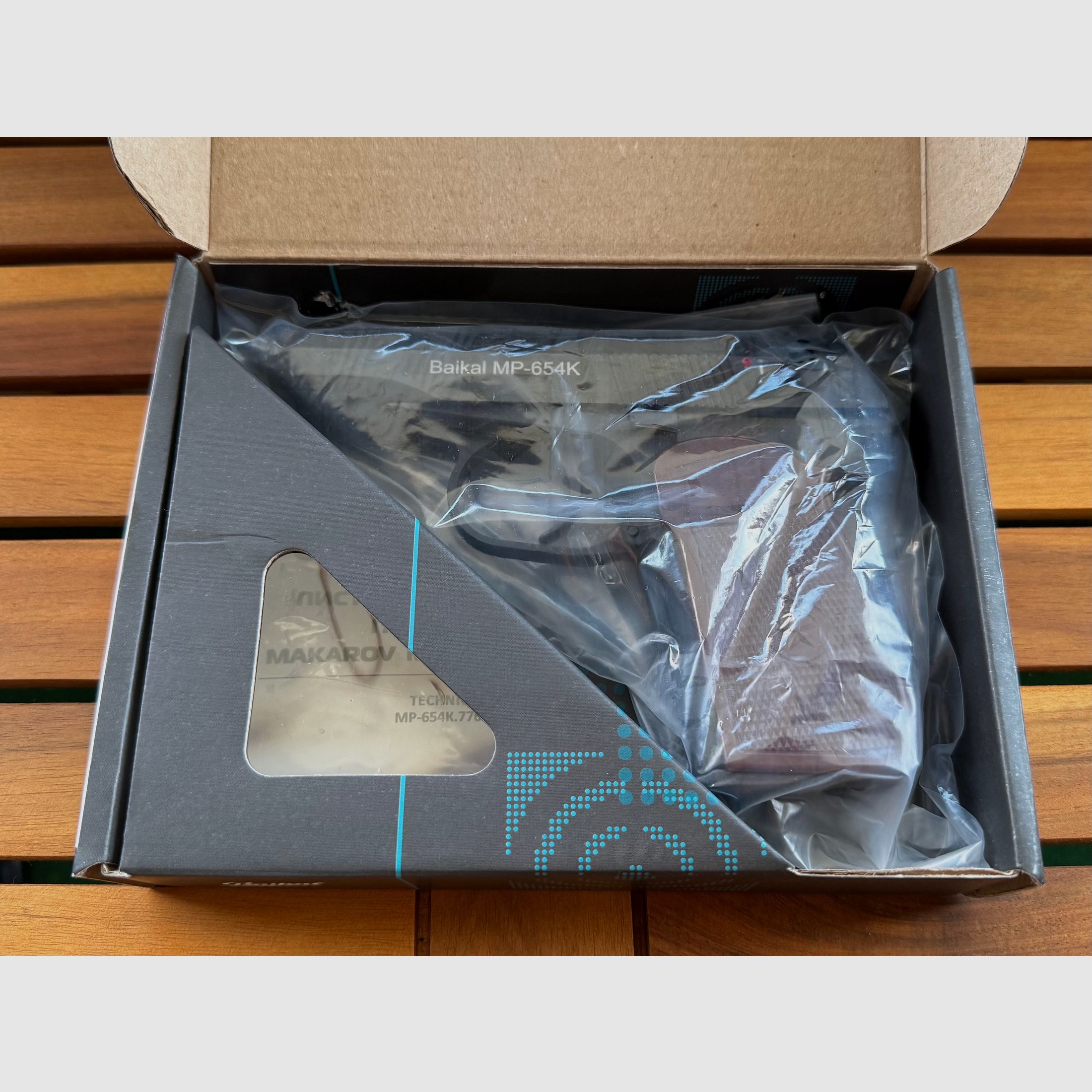 Baikal MP-654K CO₂ air pistol 4.5 mm BB – Original Makarov | Collector's condition