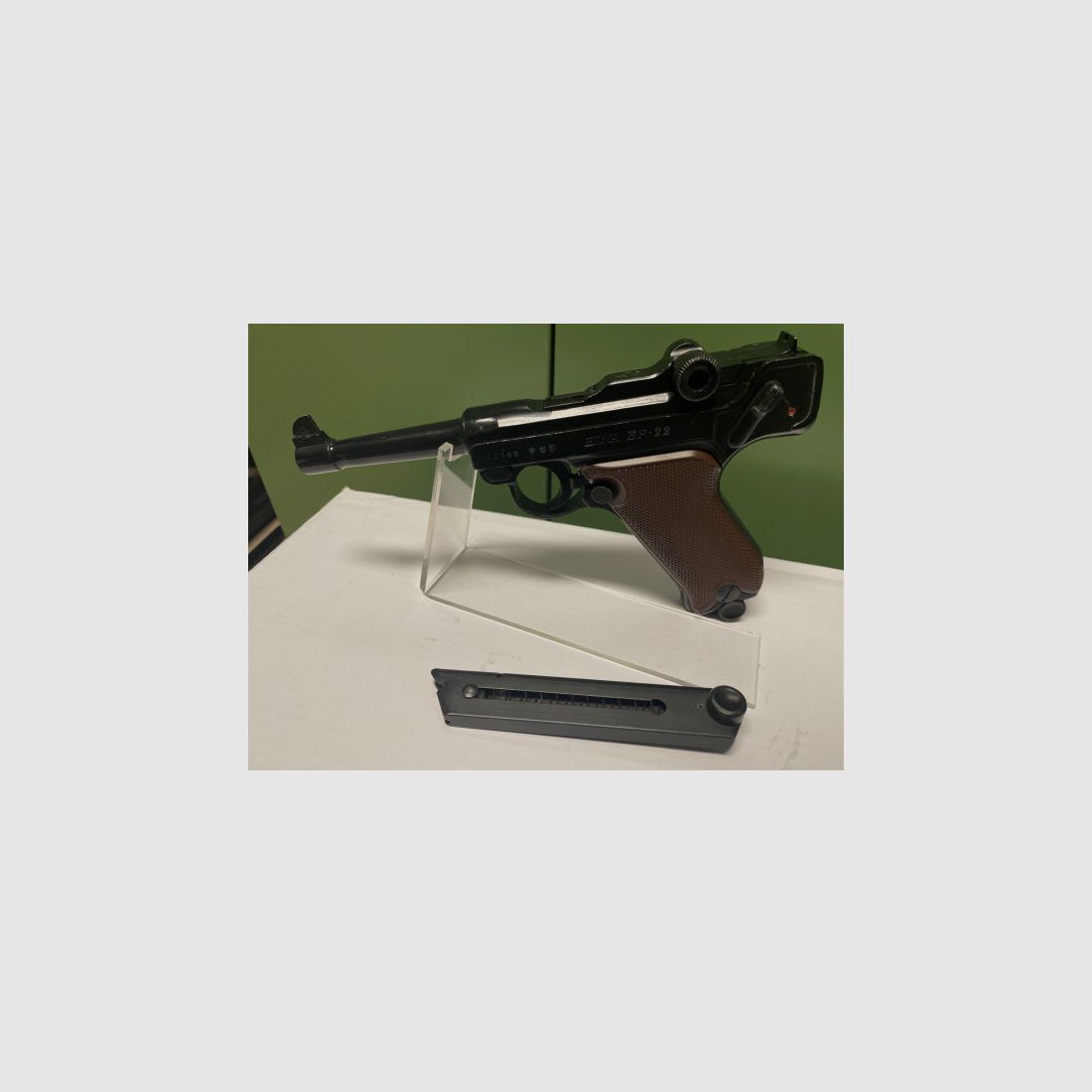 ERMA EP 22 - CALIBER .22LR - CONDITION 2 - WITH 2 MAGAZINES