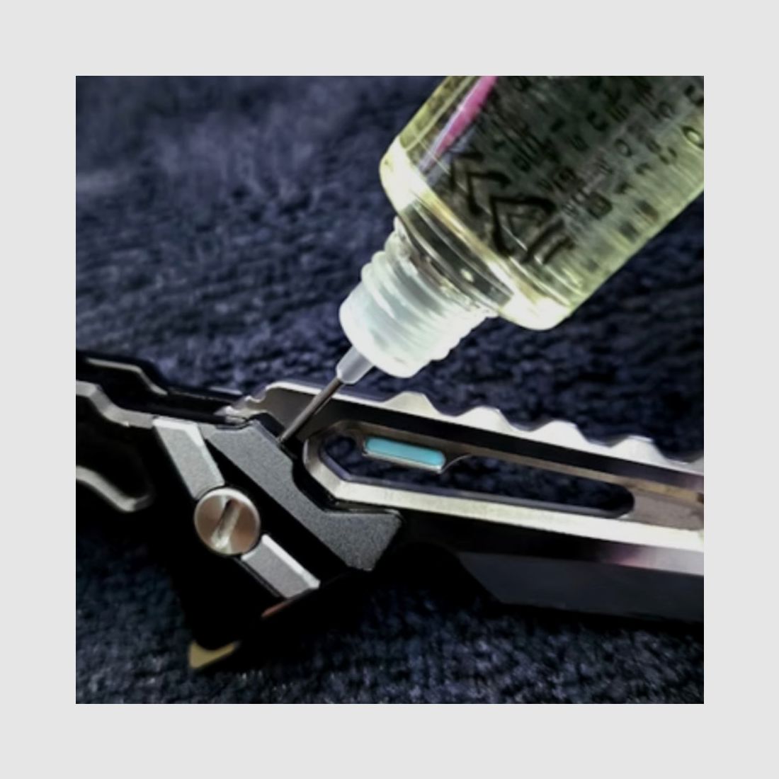 Tsubaki Lubricating Oil for Knives, image 1 of 2