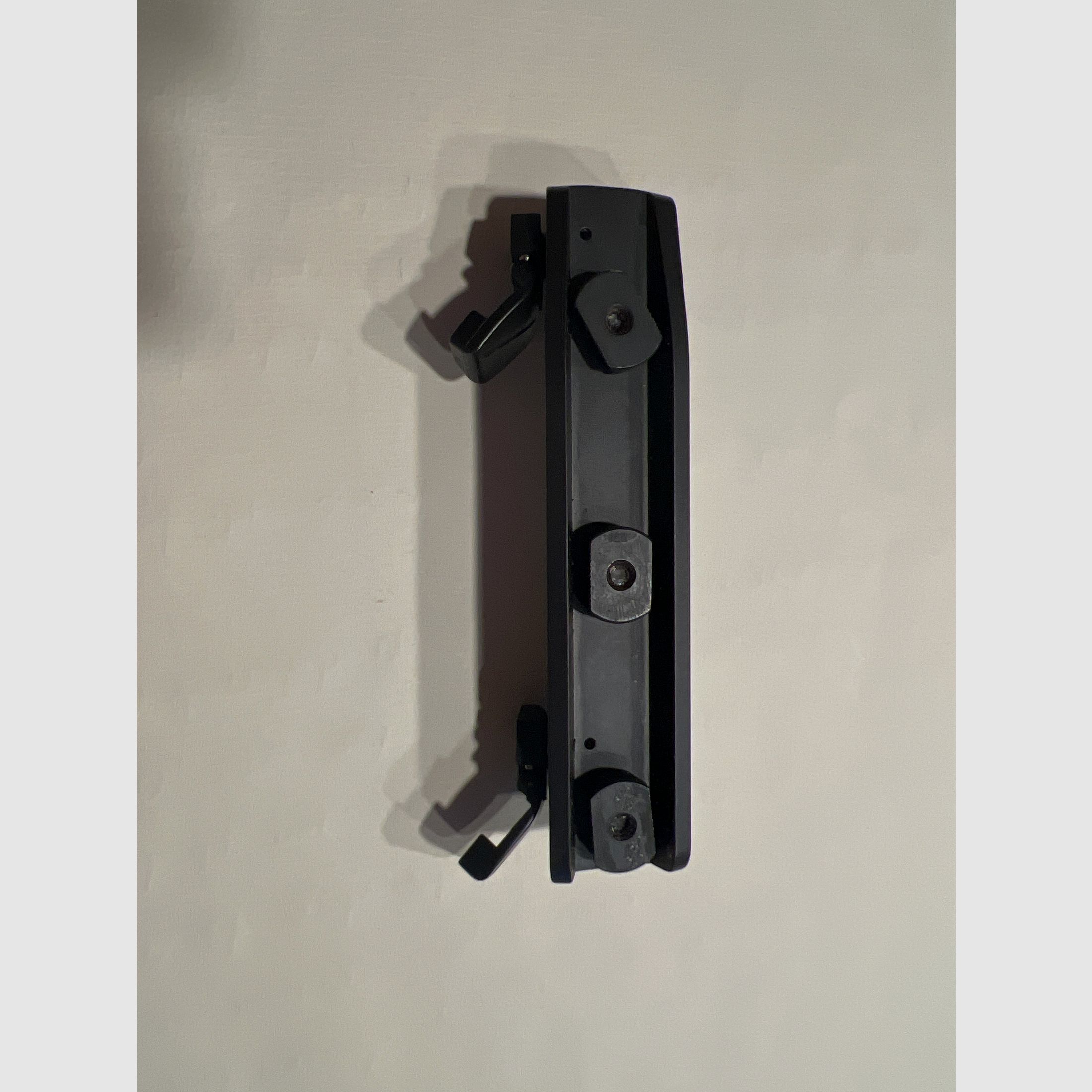 Montaż siodła Blasen na szynie ZM