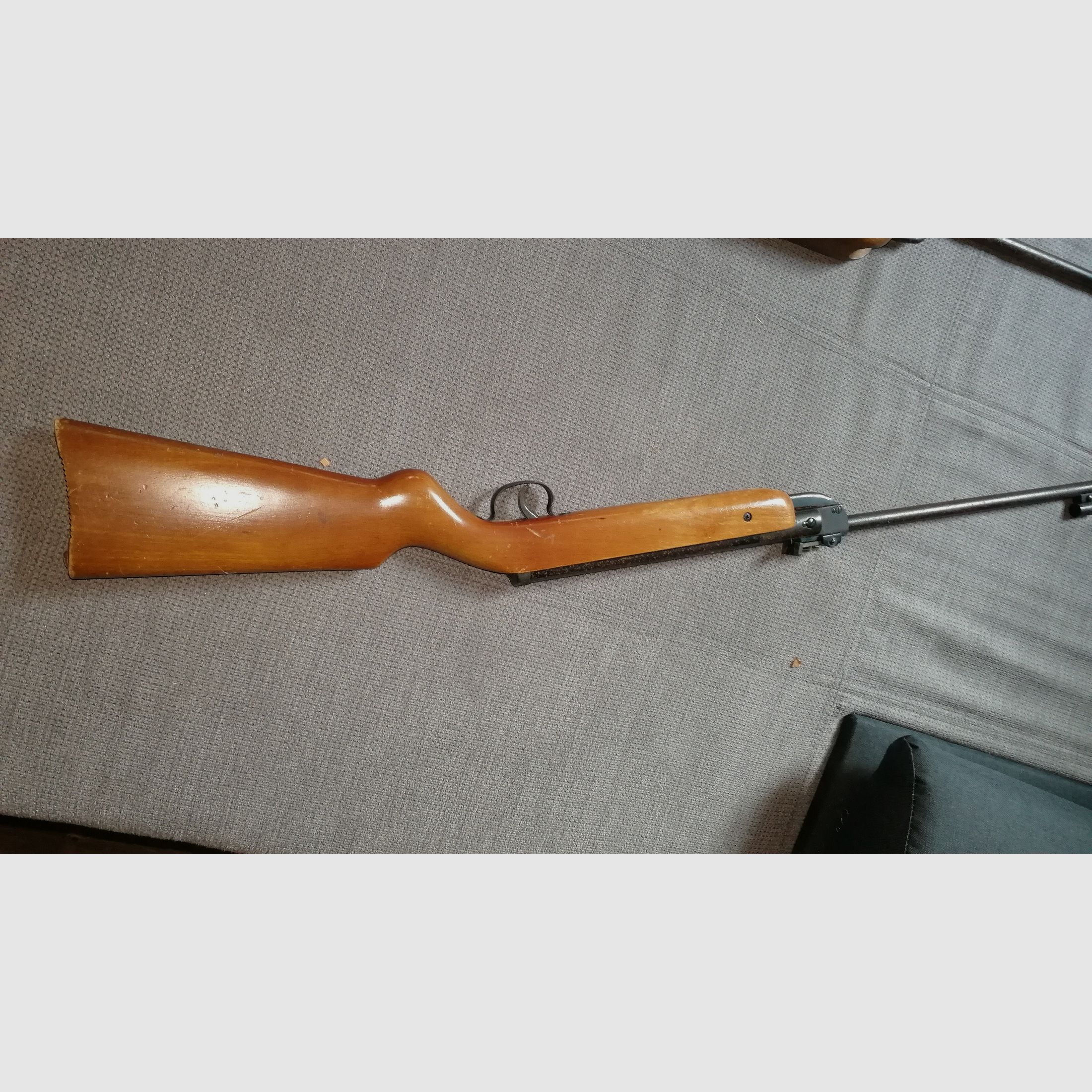 Incienso HW 100 T FSB con bomba de aire comprimido M 220 con mira telescópica, silenciador y accesorios (ver fotos) + 2 rifles de aire más antiguos como regalo