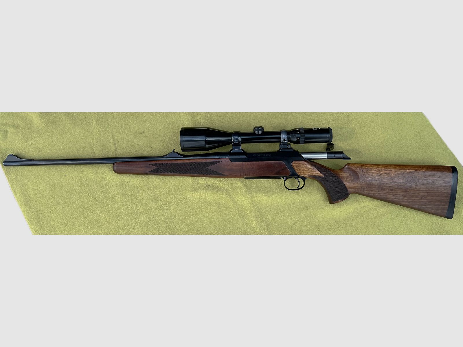 Rifle Sauer Modell 200 caliber .243Win. with scope Schmidt & Bender with very good shooting performance