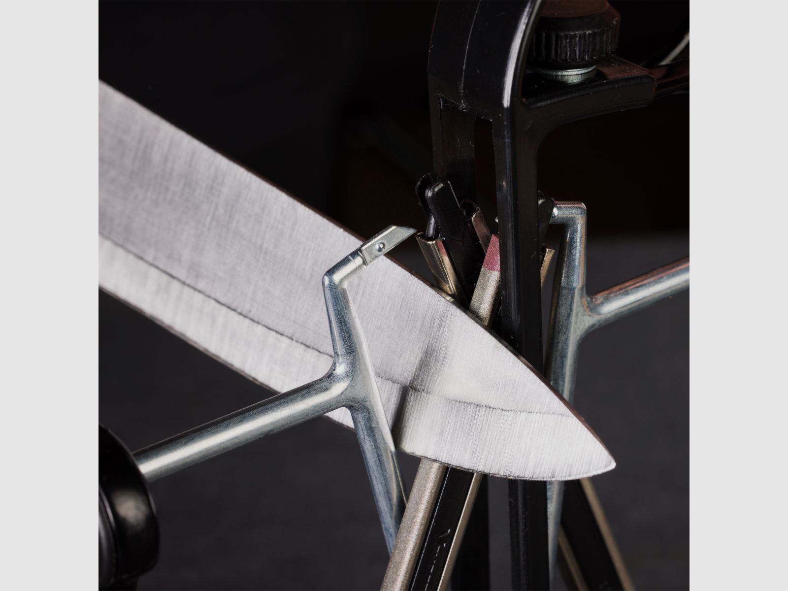 EUROHUNT V-Sharp A4 Messerschärfer - Schwarz