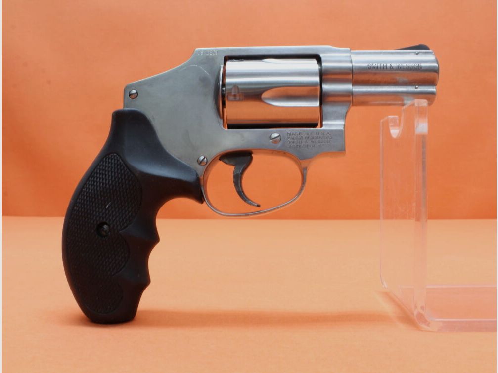 Smith & Wesson Revolver .357Magnum Smith&Wesson/ S&W 640-3 Stainless, 2 1/8" Lauf mit Rampenkorn/ Gummigriff/ DAO