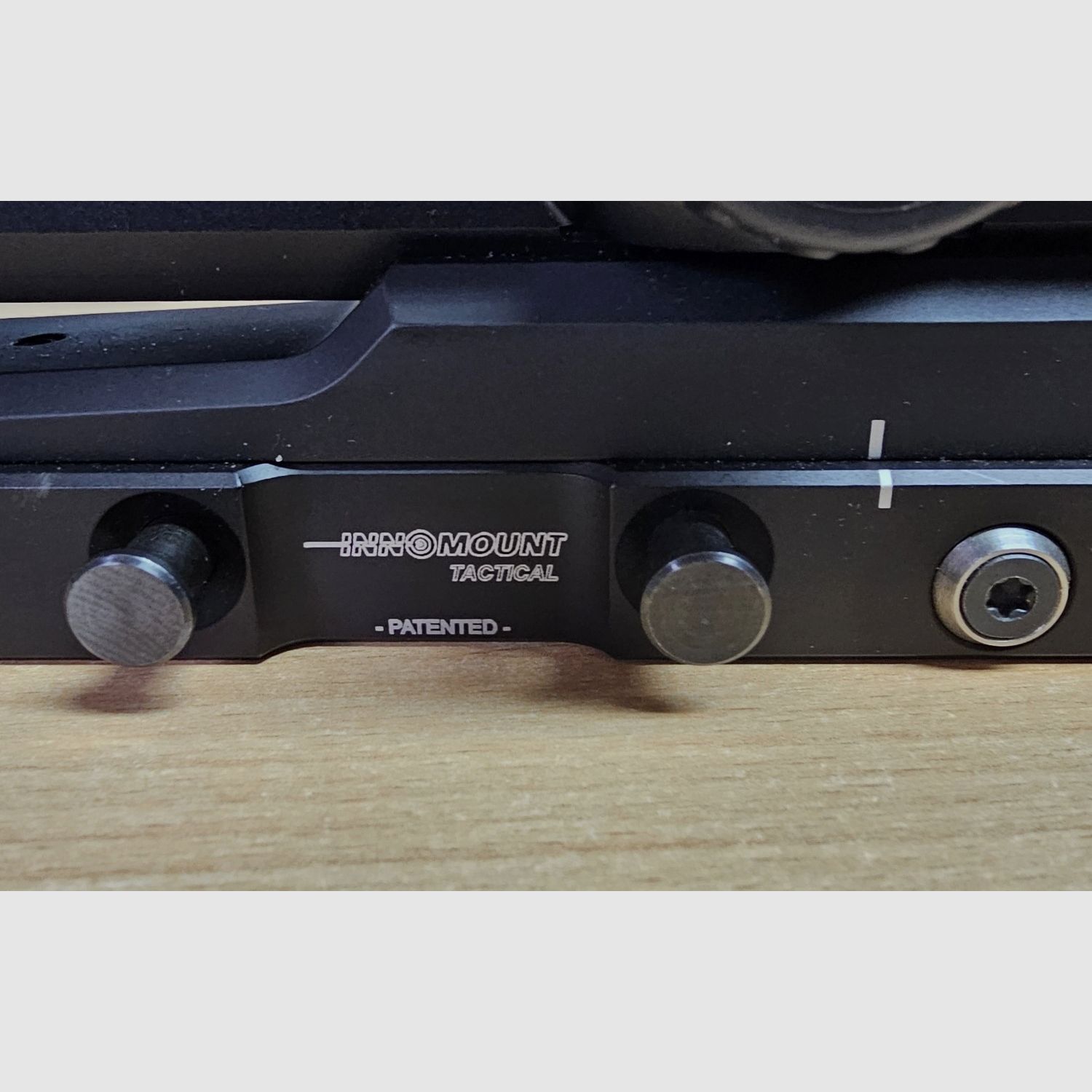LEICA MAGNUS 1-6.3x24i, CircleDot, driven hunt, with Innogun tactical quick-release mount, image 3 of 6