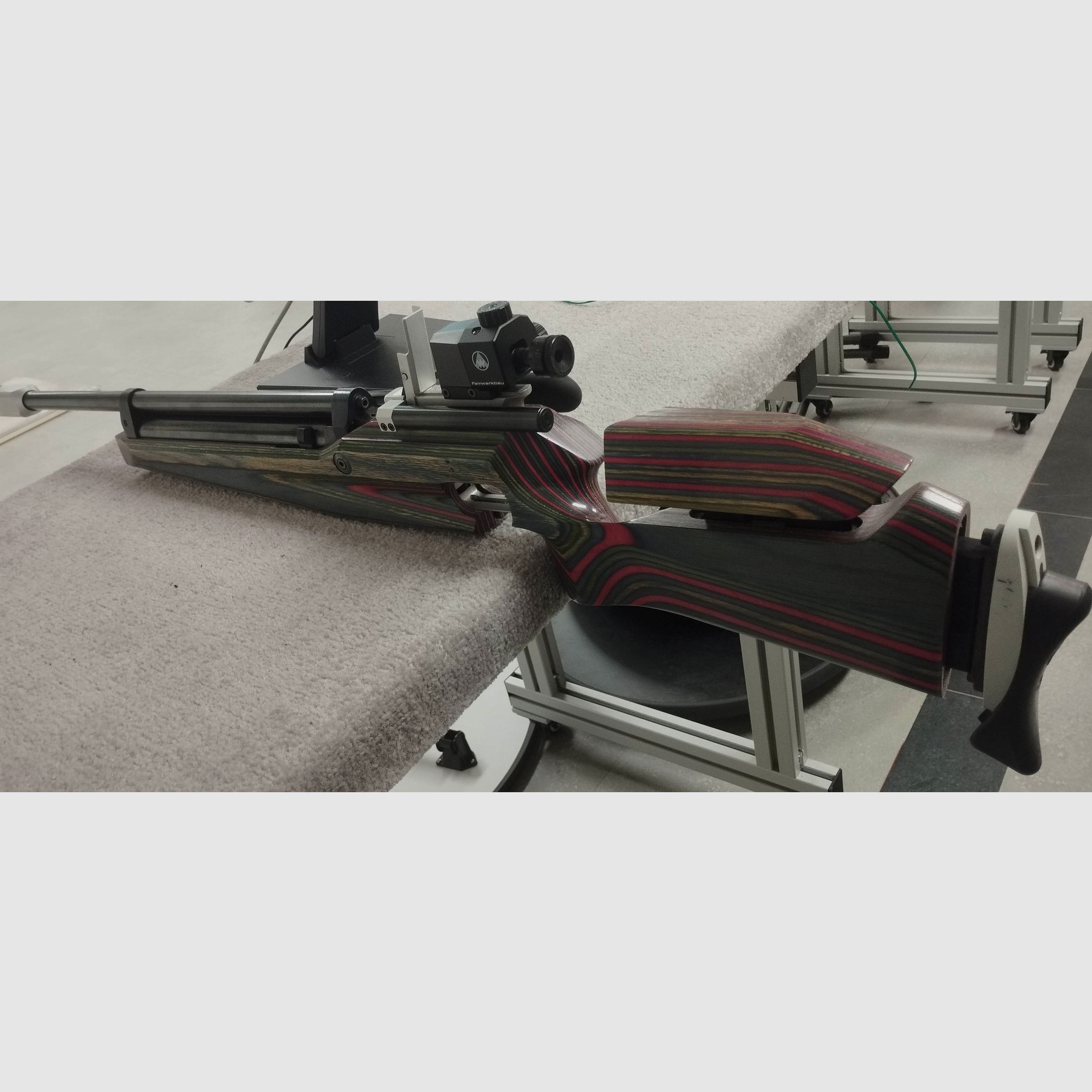 Match Luftgewehr Feinwerkbau 603 Buntschaft Sonderedition rechts 