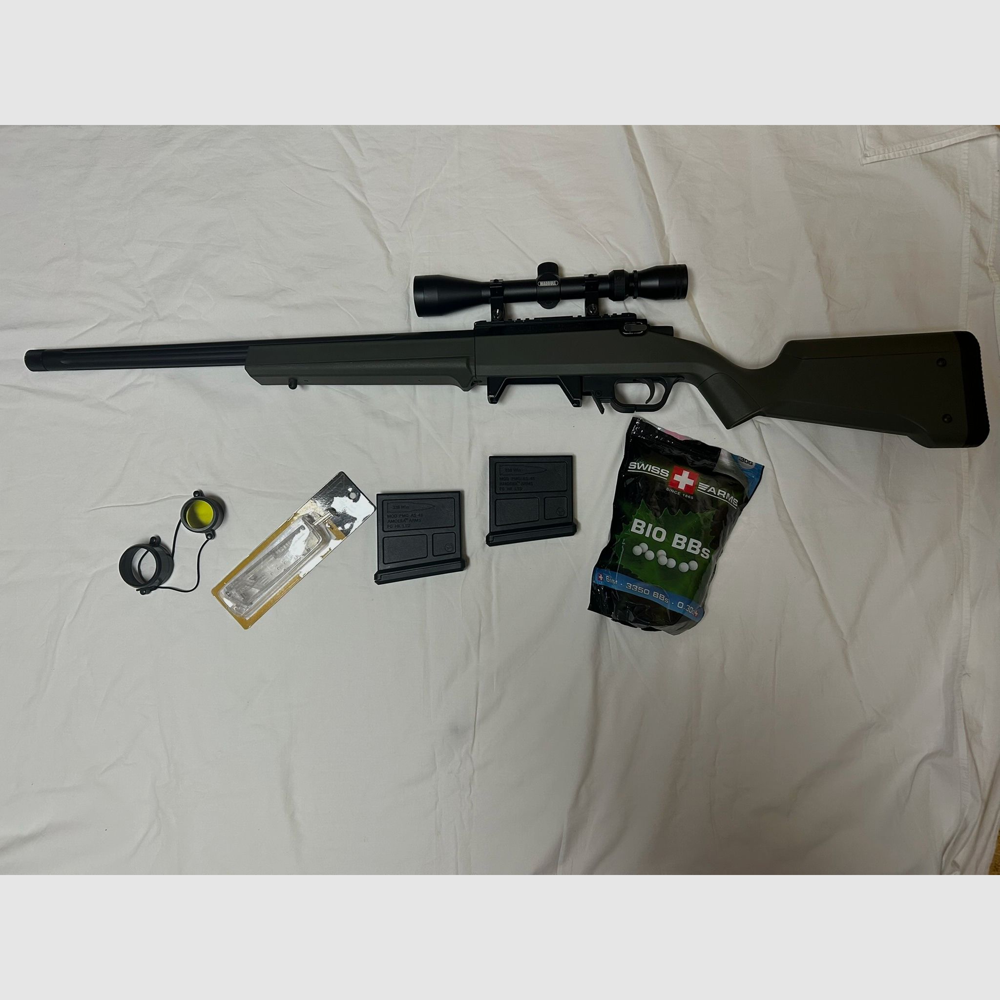 AMOEBE Striker AS01 inkl. MADBULL Optik, 2 Magazine, Softair