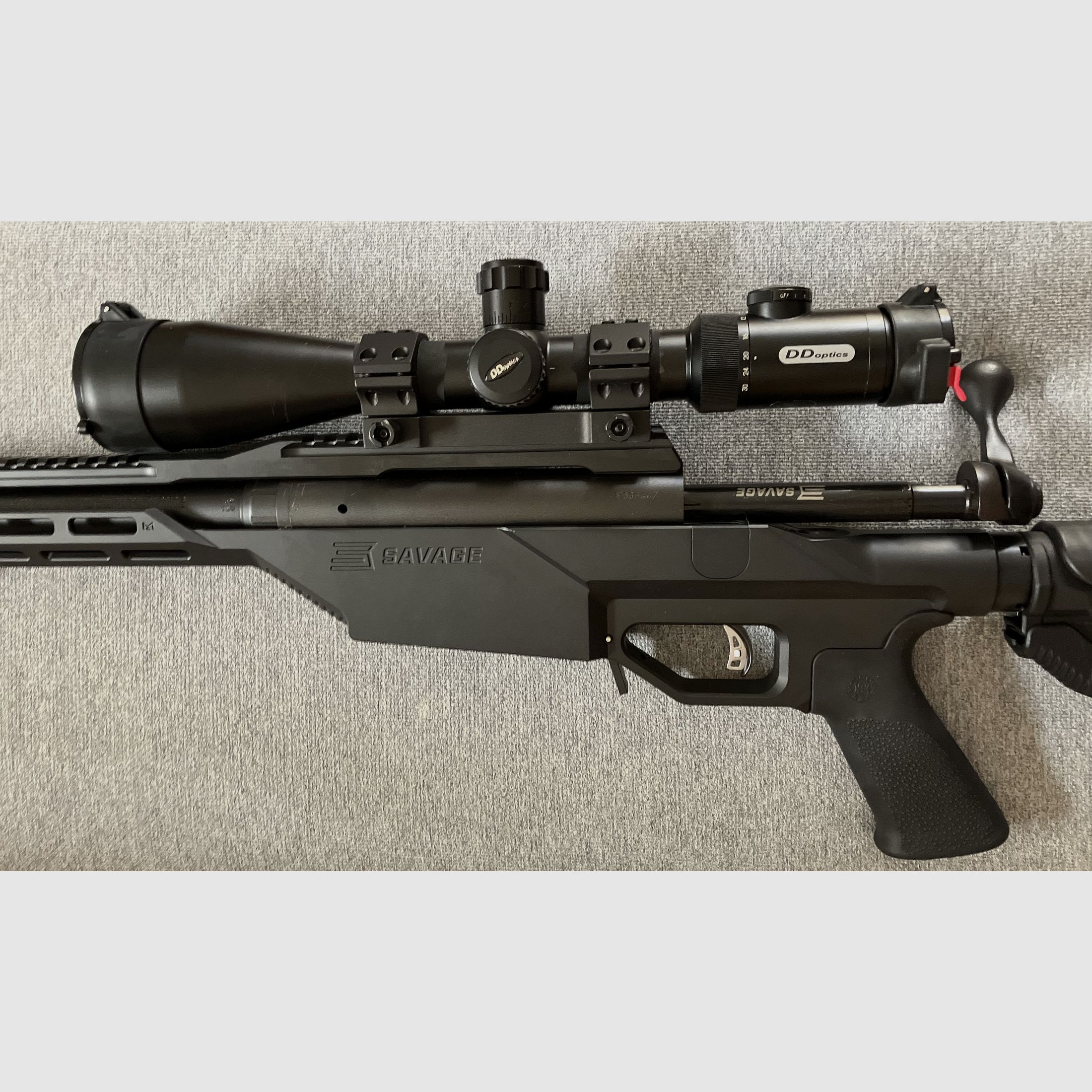 Savage Model 110 / 338.Lapua Magnum mit DDoptics 5-30x50 Top Zustand