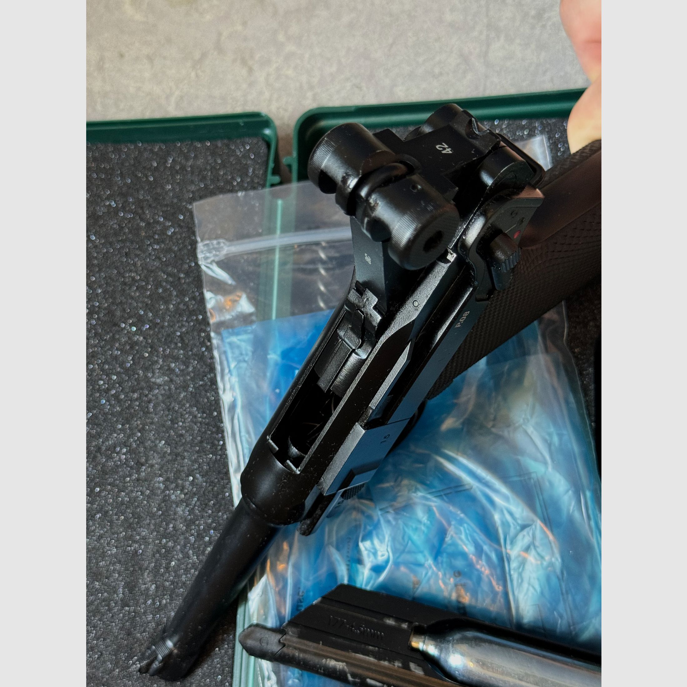 Legend Luger P08 4,5mm CO2 Pistolet
