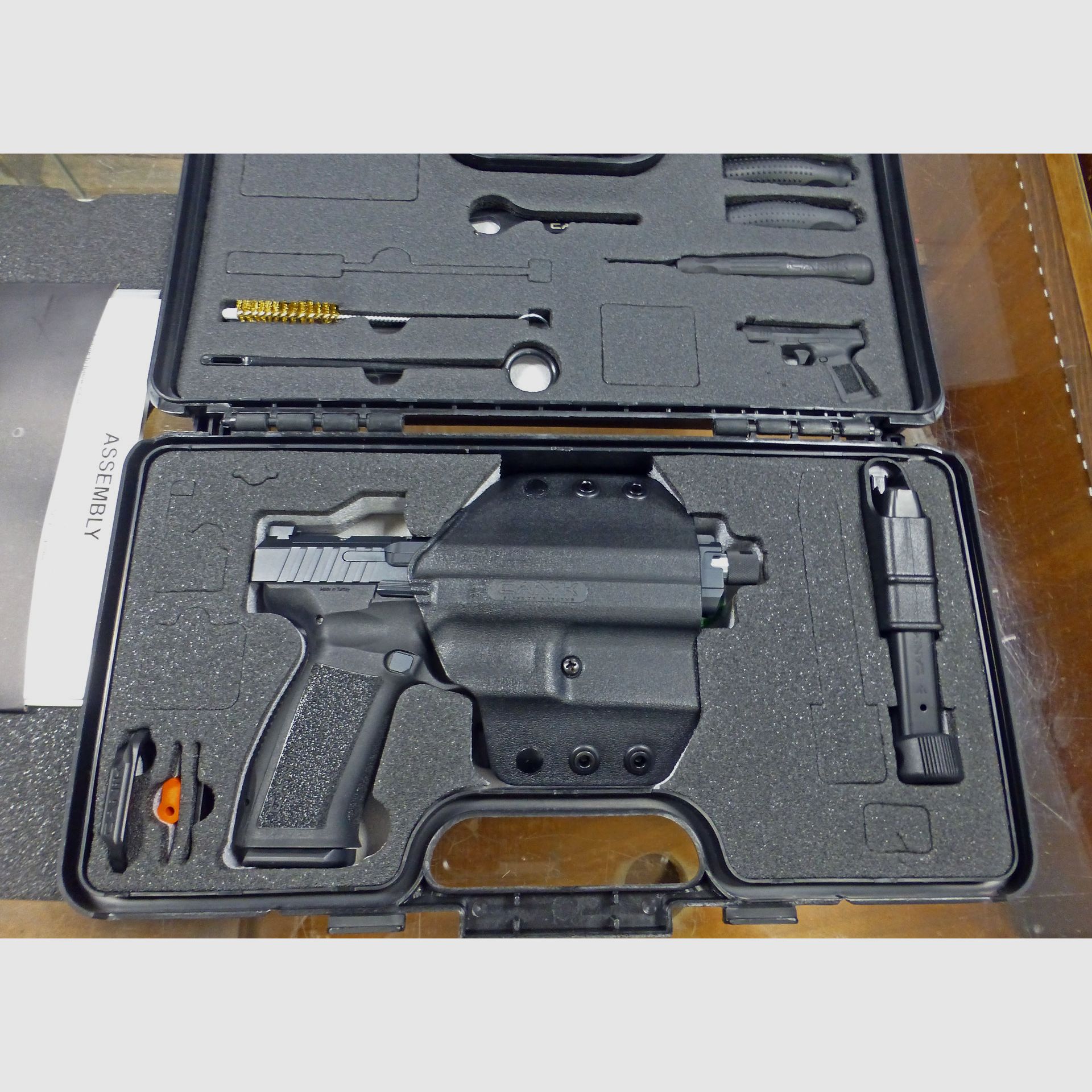Pistolet CANIK TP9 SFX METE PRO, image 2 sur 3