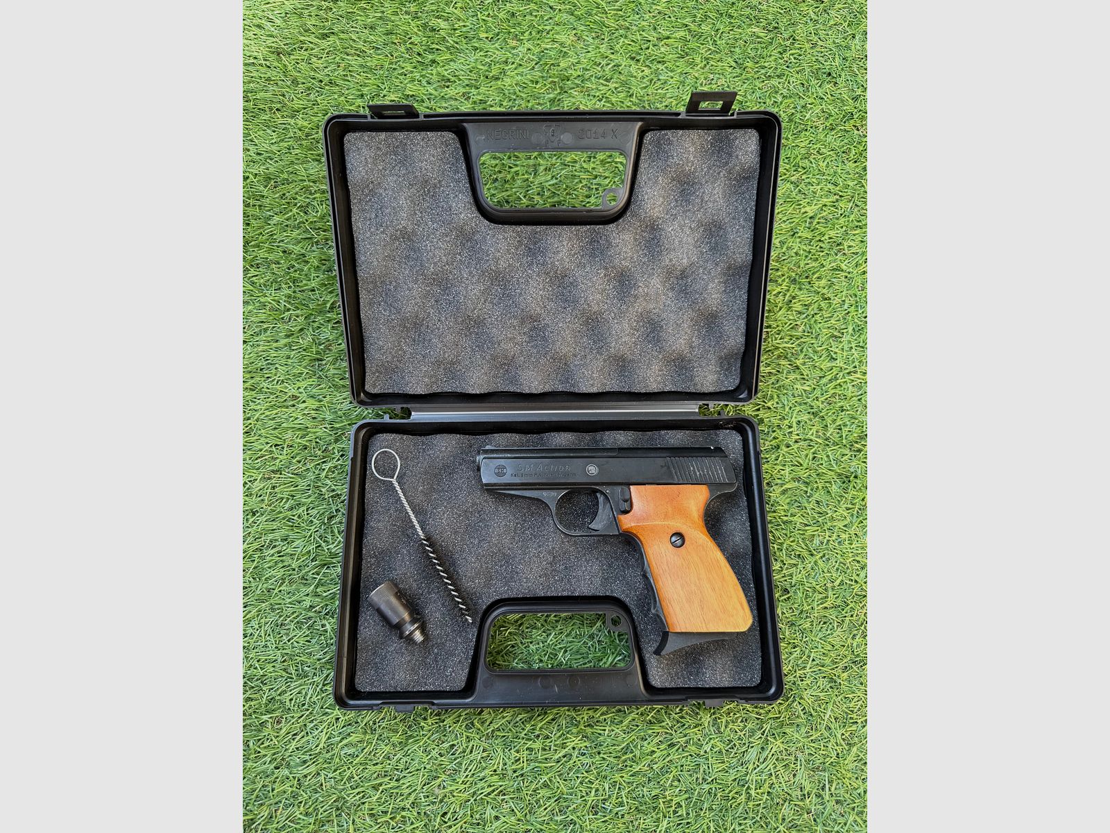 Rhöner SM Action 9mm poignées en bois