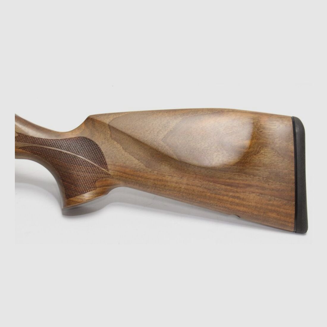 Fabarm Iris z obrotowym montażem - podstawy i gwint wylotowy