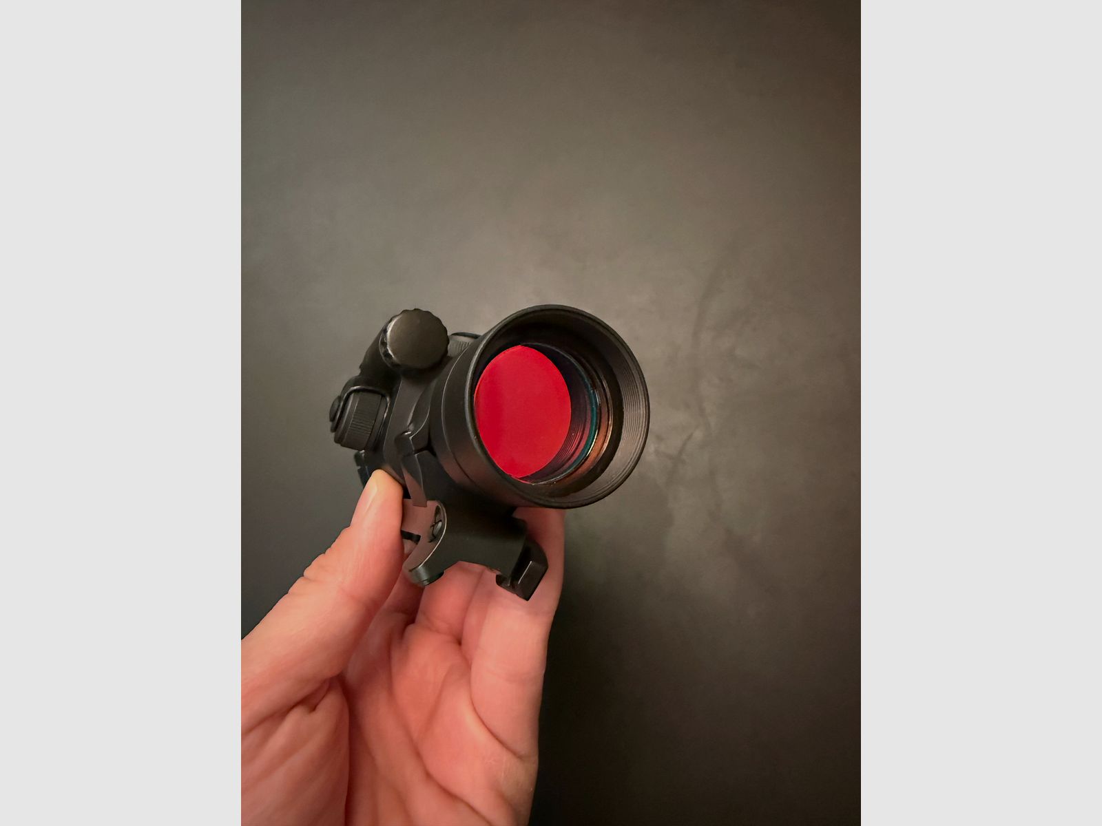 Aimpoint Leuchtpunktvisier 9000 SC mit Blaser Sattelmontage