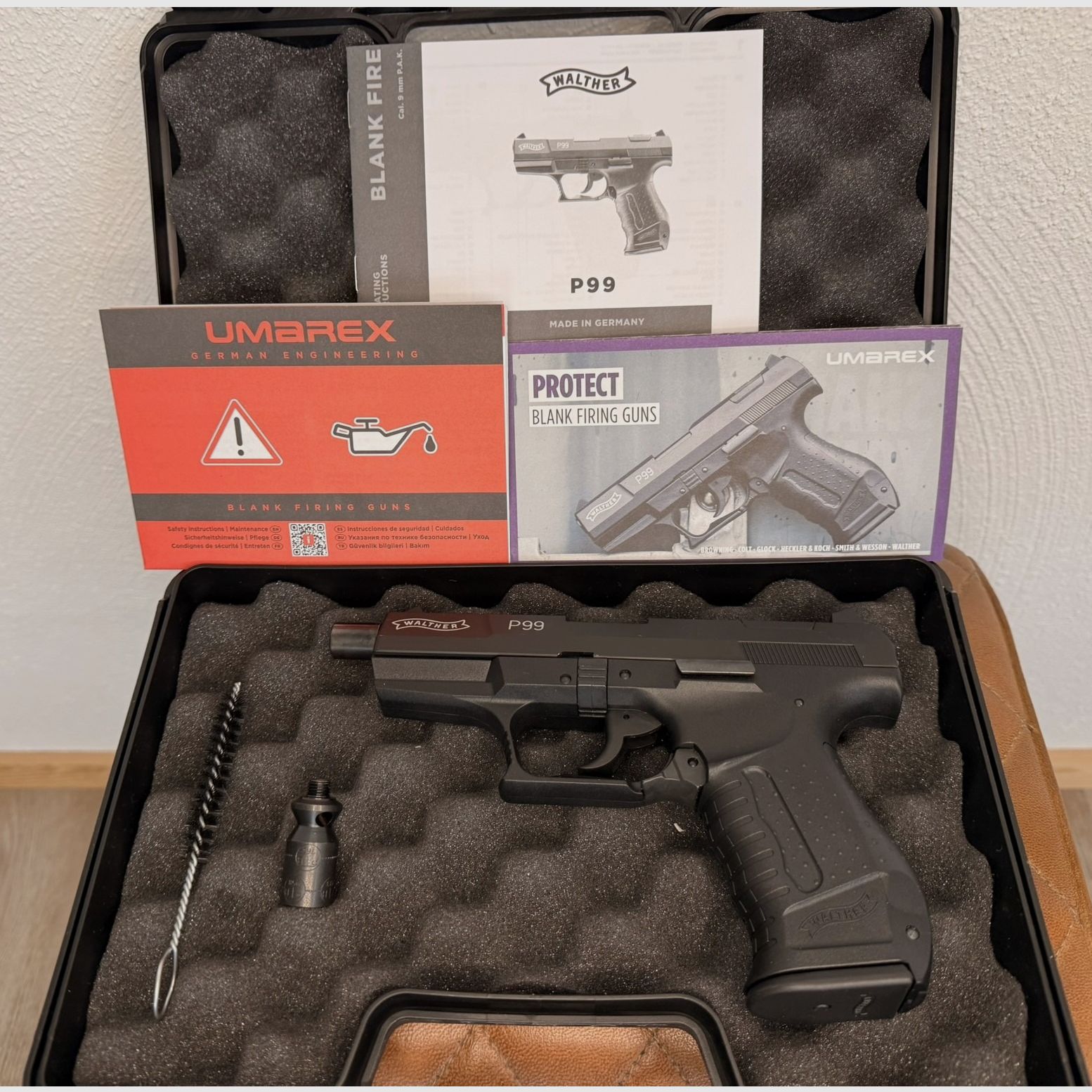 Walther P99 blank firing pistol 9mm P.A.K. black