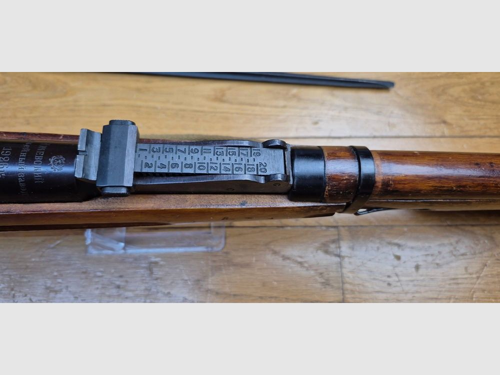 Fucile Mosin Nagant 1891/30 – Qualità anteguerra – Arsenal di Izhevsk 1926 – Ricevitore ottagonale – Cinghia e baionetta – 100% Mono-numero – Canne superbe – Ottimo stato – Il fucile Mosin o il Giuramento d'amore di Sergej e Tatiana! – TBE++, immagine 22 di 39