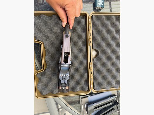 FN 502 Tactical FDE .22lfb | like new with red dot sight | barely shot
