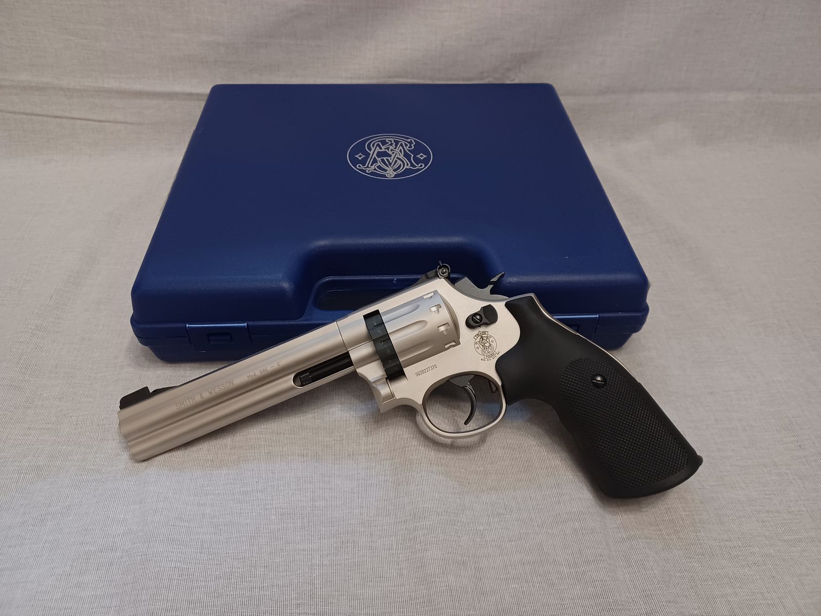Smith & Wesson 586 - 6" / nickel / 4,5 mm Diabolo / CO2 / Revolver / OVP (104)