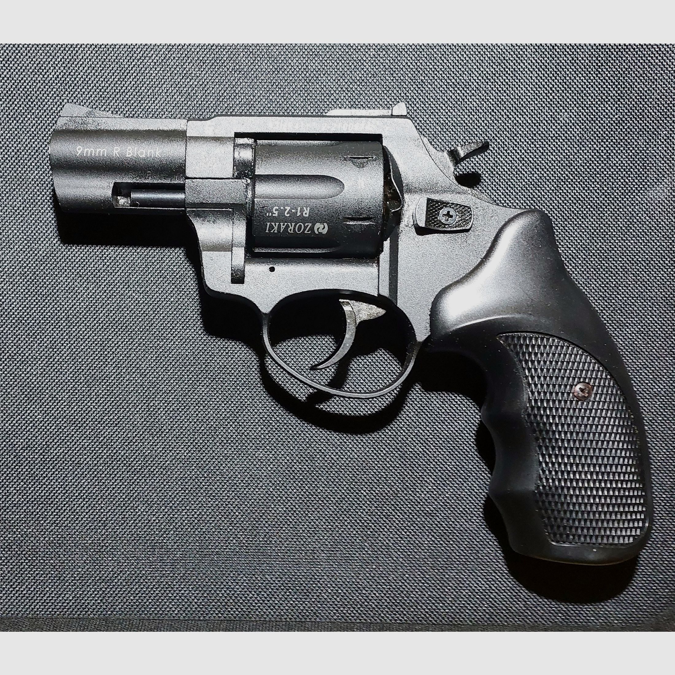 Zoraki R1 2.5 inch blank-firing revolver caliber 9mm R.K. black (PTB 1022)