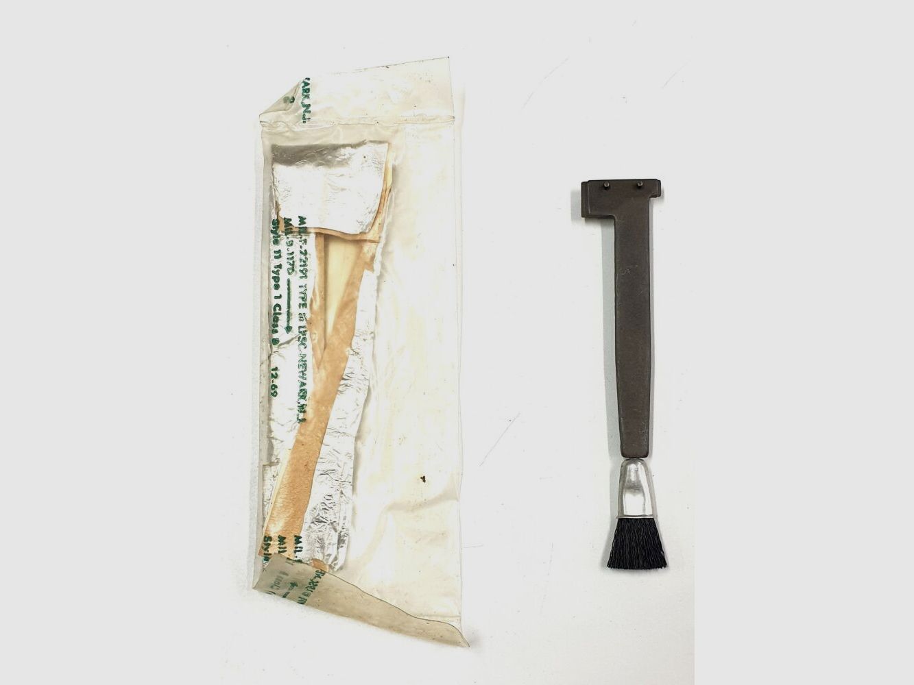 US Army Putzwerkzeug mit Bürste / Cleaning Tool with Brush