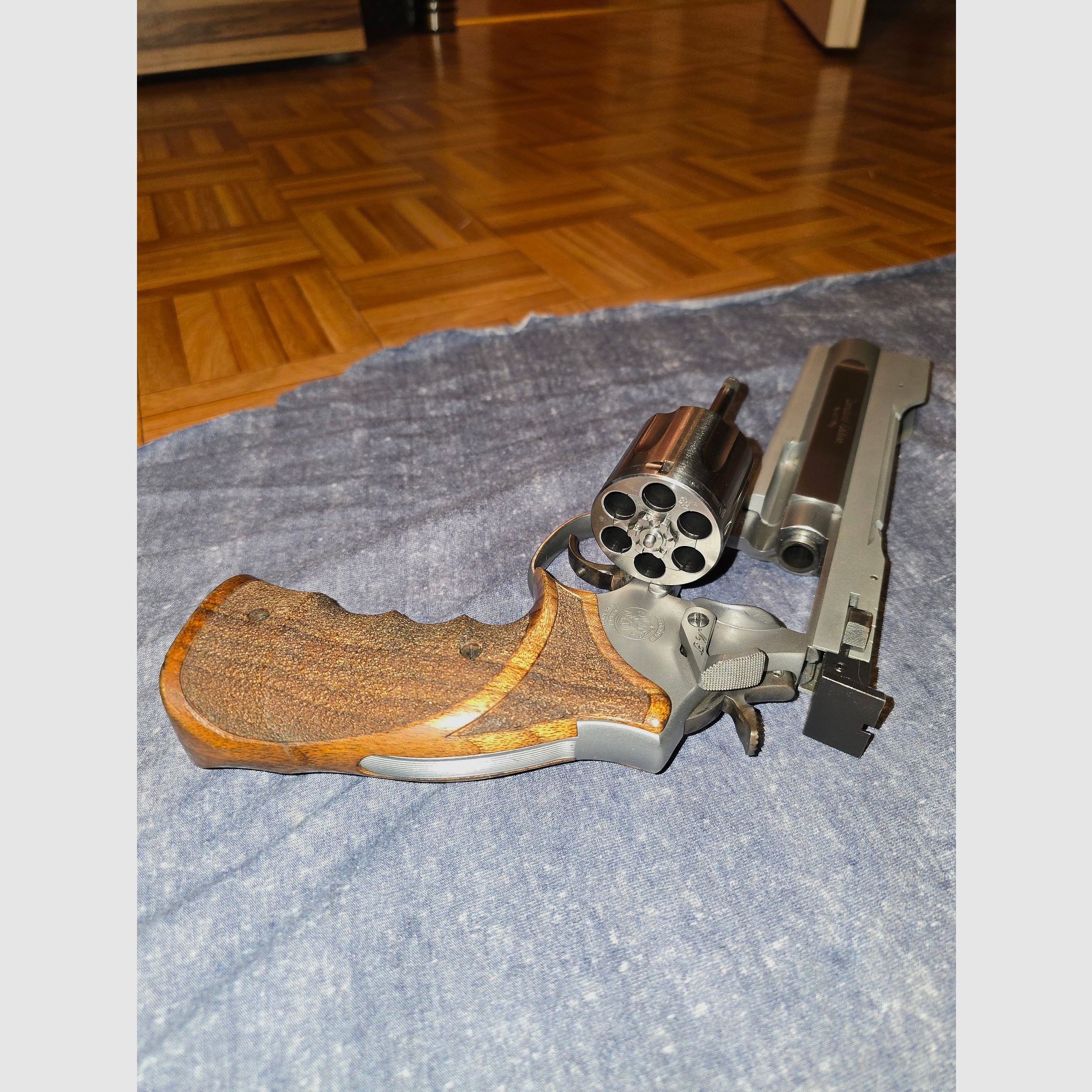 Smith & Wesson 686 mod.4 Target Champion ombouw, 357Mag/38Special 1650€ VHB