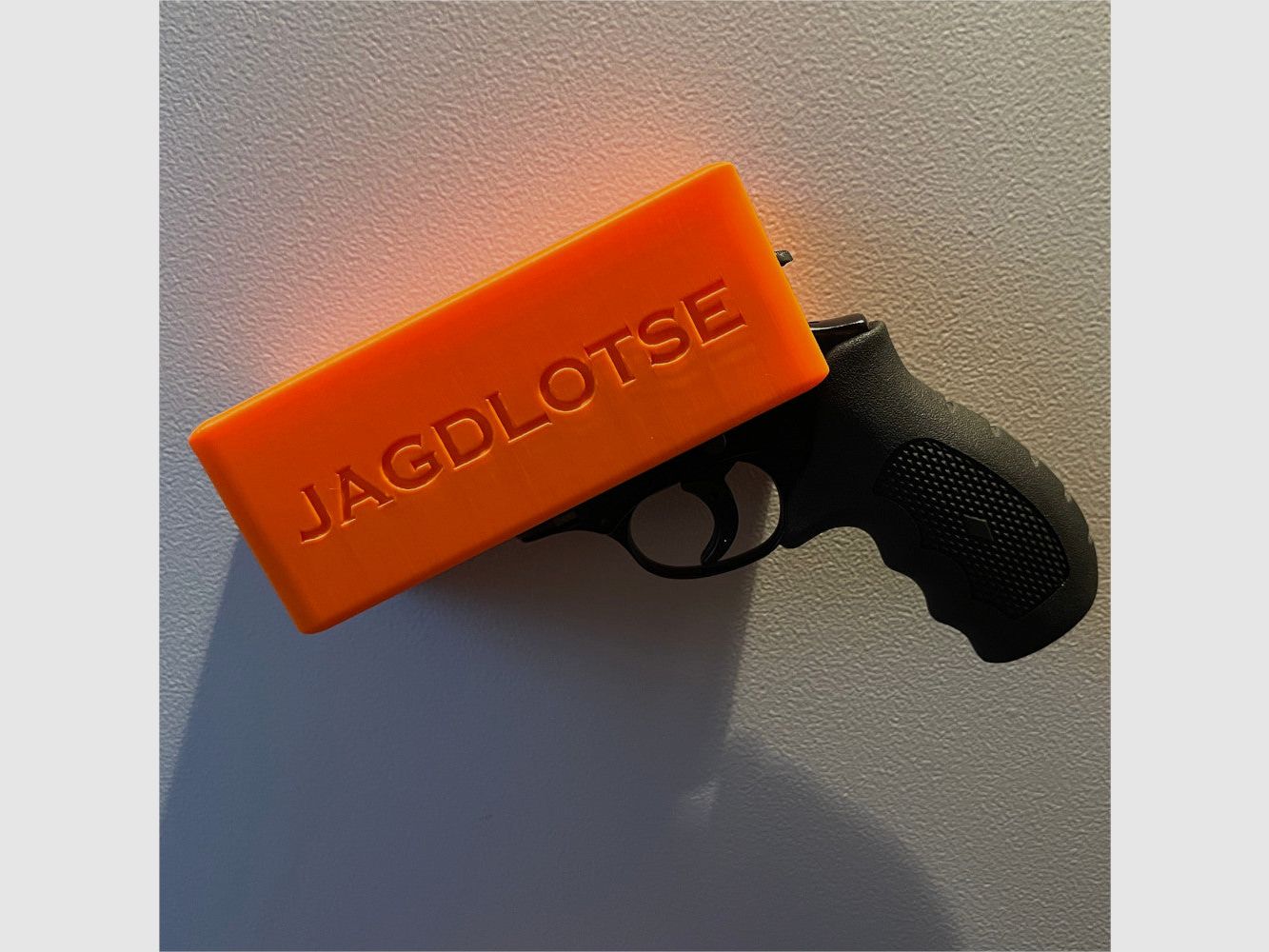 Support magnétique pour revolver