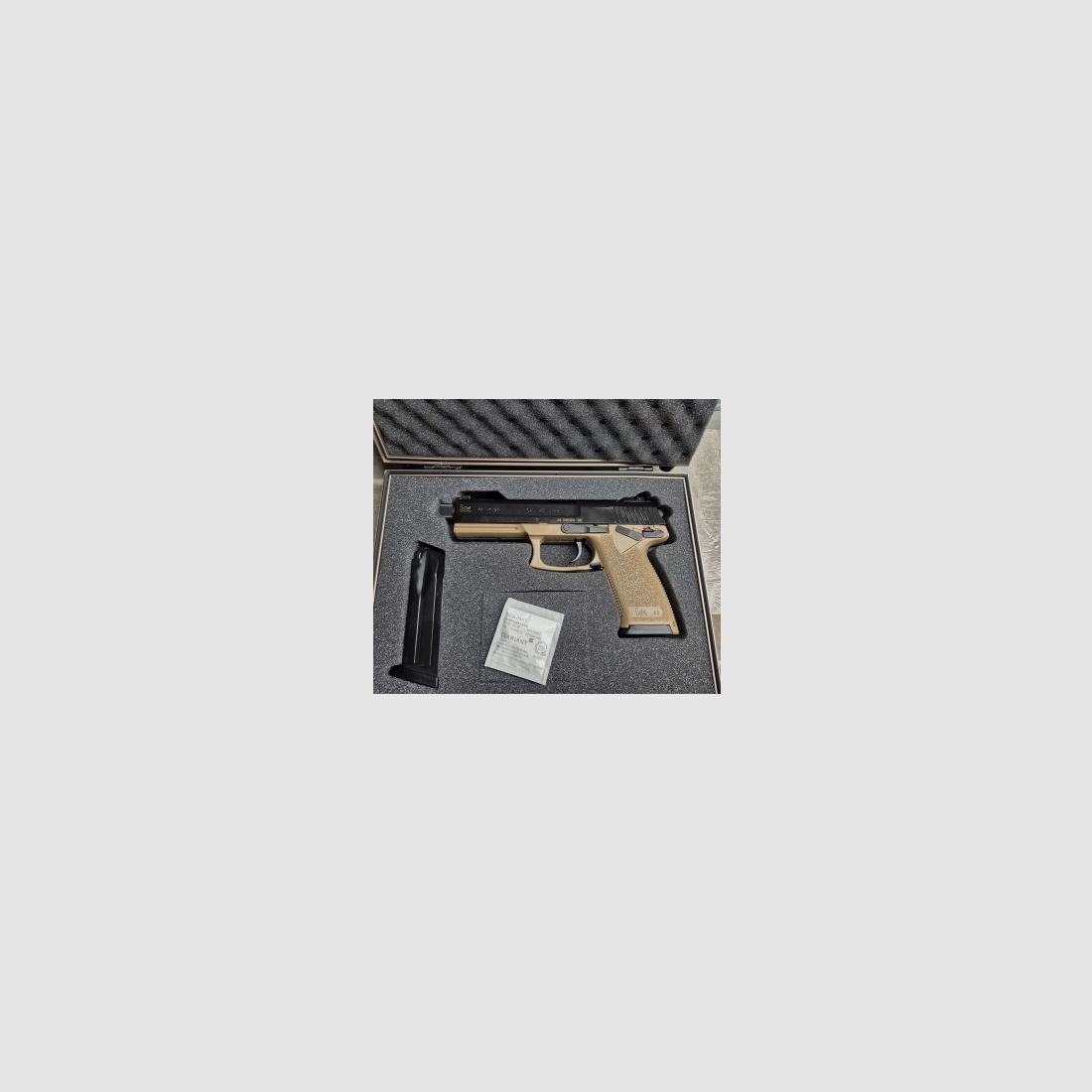 Heckler & Koch MK23 SOCOM .45 Auto