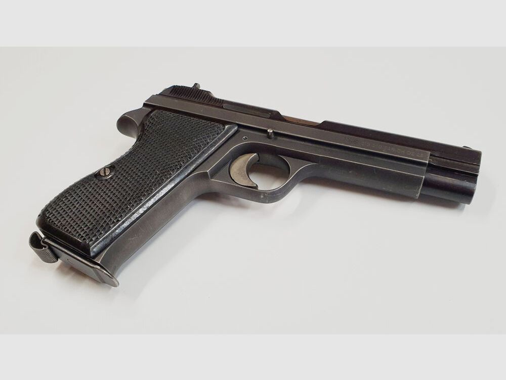 Pistolet SIG P210-2 w kalibrze 9mm Luger (9x19) w tym kabura i zapasowy magazynek, WYPRODUKOWANE W SZWAJCARII, zdjęcie 7 z 10