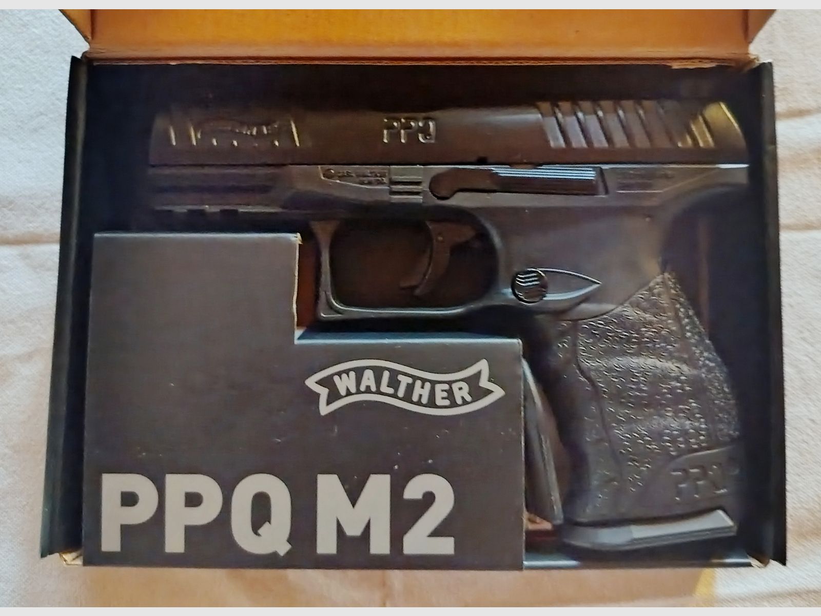 Pistola Walther ppq M2 Blowback CO2 4,5mm Kettenmagazin 2x