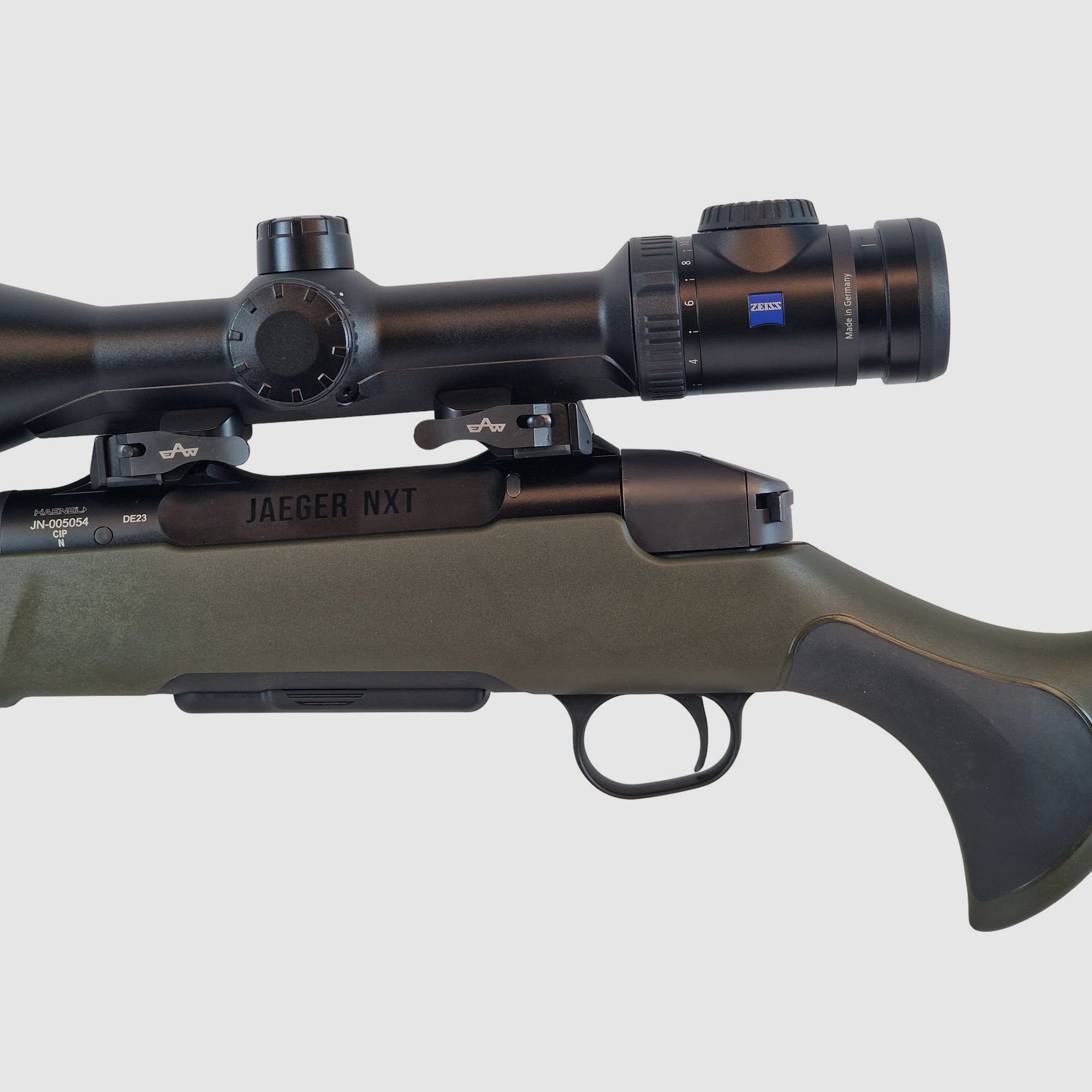 Haenel Jäger NXT im Kal. 308 Win mit M15x1 und Zeiss V8 1,8-14x50 